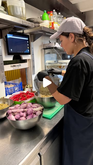 Instagram-video voor Cafe Warung Pas: Nasi Bakar Ikan maken, 78,4K weergaven